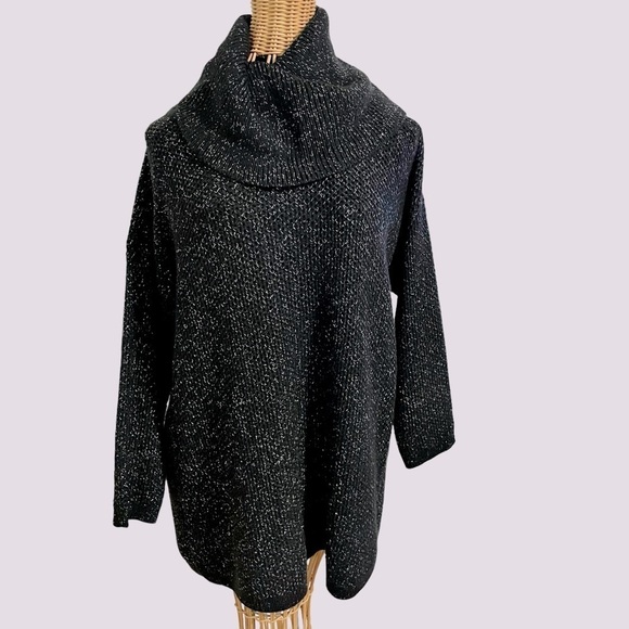 C women’s size XL black and metallic silver sweater, turtle neck, soft pull over - Picture 1 of 12